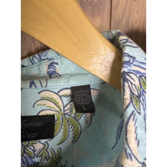 Saks Fifth Avenue Tori Richard Blue Beach
Button Down Aloha Shirt Men Size L - Picture 7 of 7